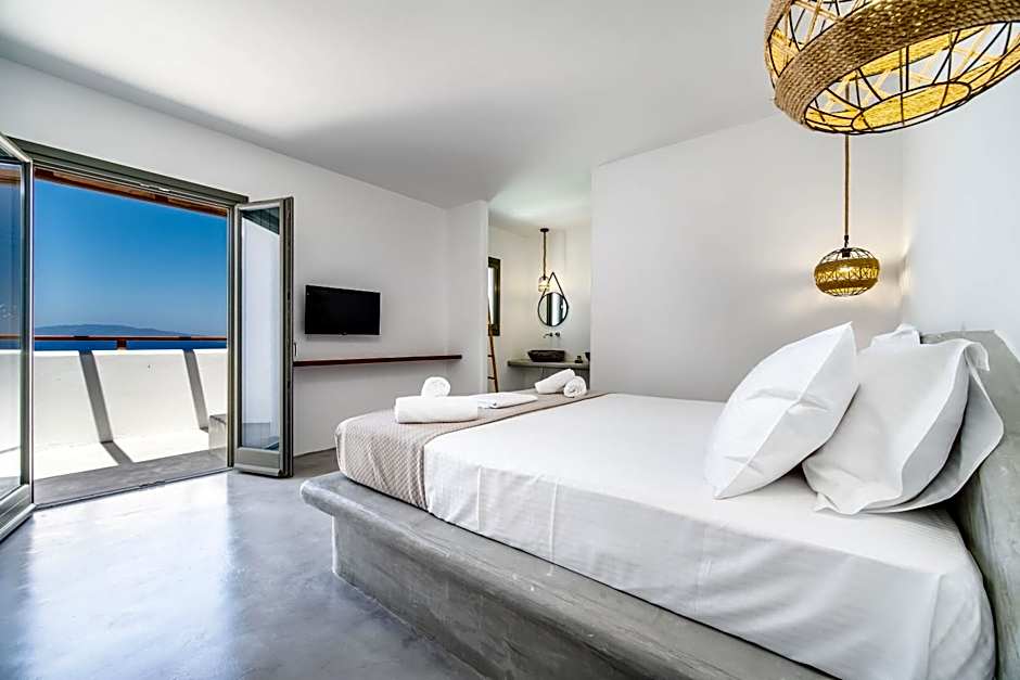 Amethyst Luxury Suites Oia