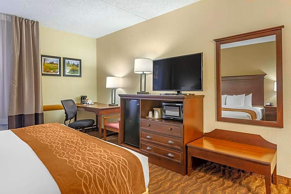 Comfort Inn & Suites Branson Meadows