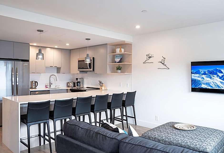 Switchback Suite by Revelstoke Vacations