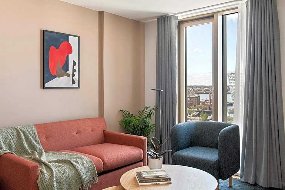 Cove Paradise Street