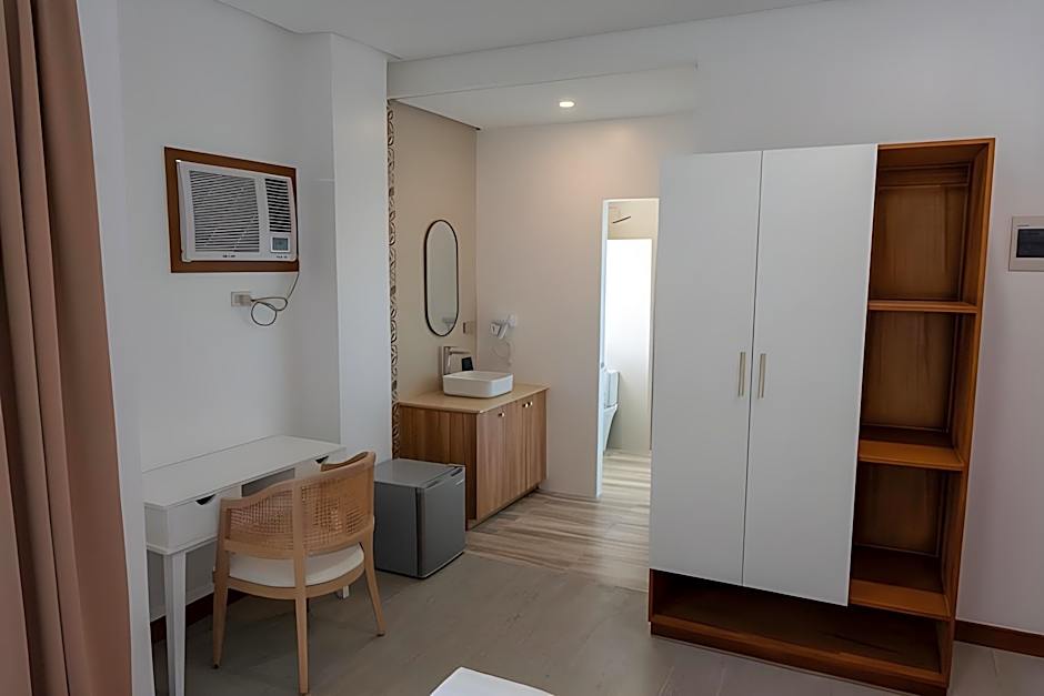 Coast Wise Hotel Dumaguete