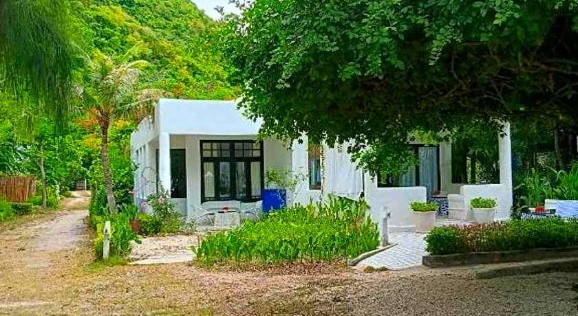 Brassiere Beach Hotel