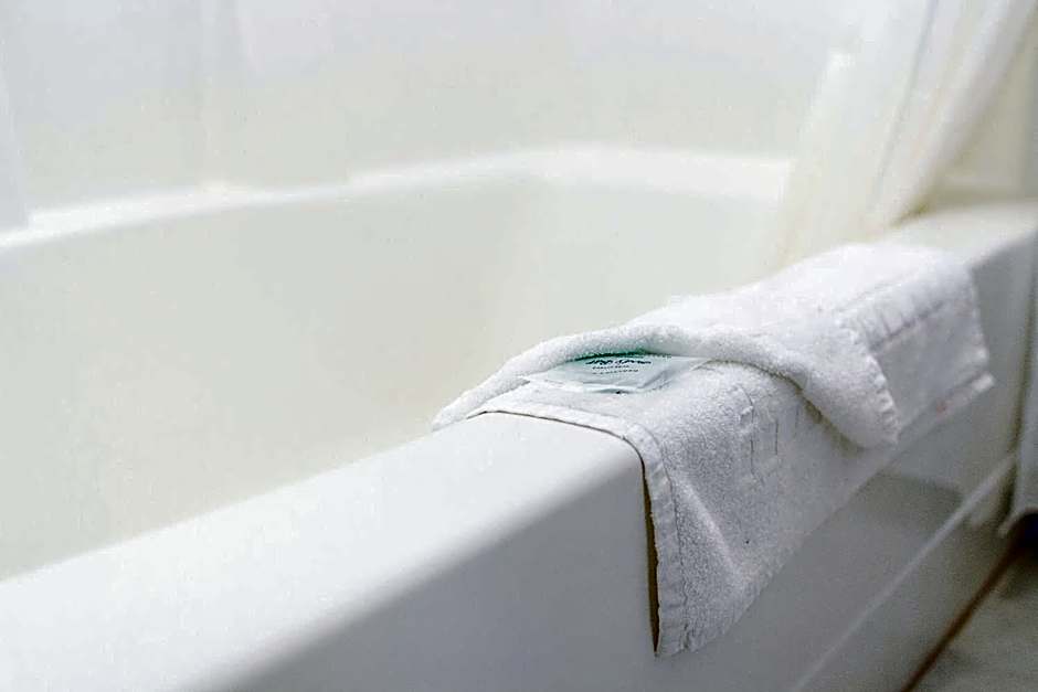 Lavissh inn and Suites