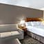 Best Western Plus Landmark Inn