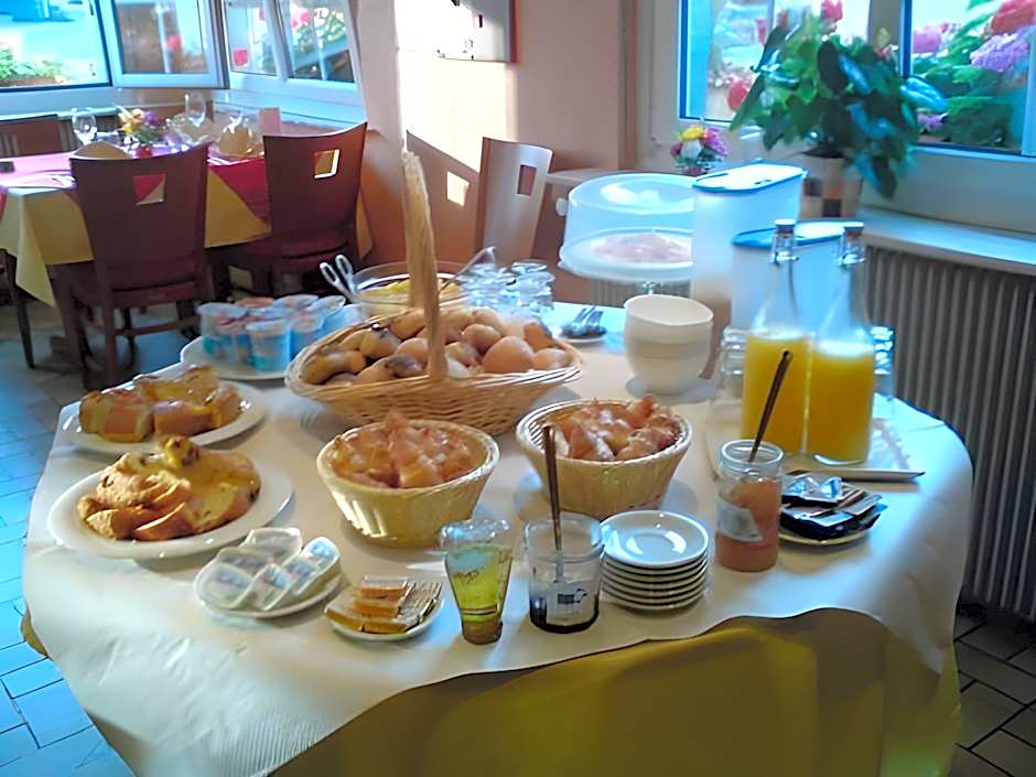 Hotel Restaurant De La Poste Mulhouse Ottmarsheim
