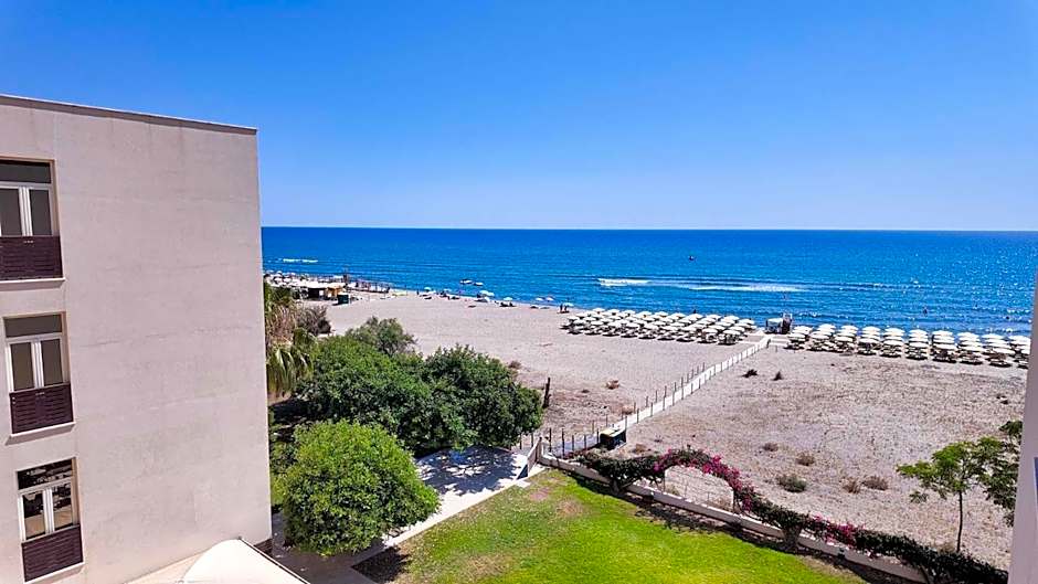 Hotel Club Torre Salinas - Adults Only