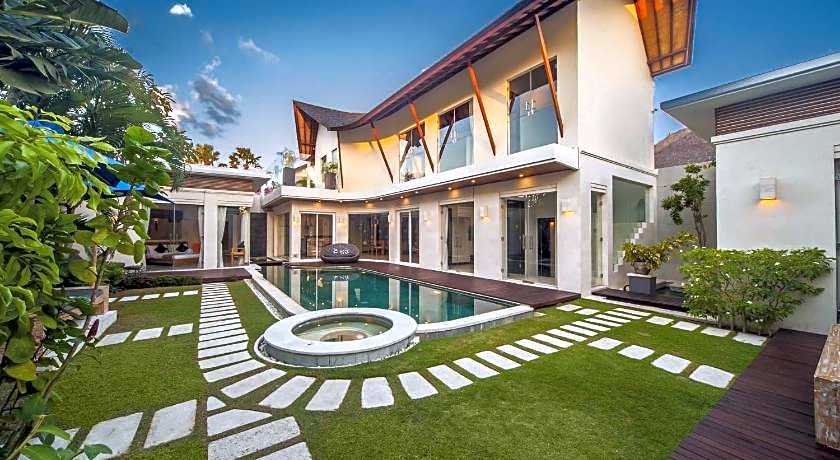 Villa DeDayuh Seminyak