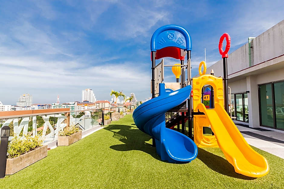 Water Park By Pattaya Sunny Rentals