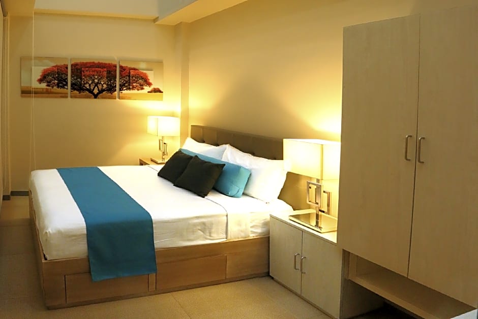 KLM Condotel