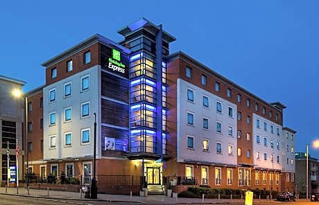 Holiday Inn Express Stevenage By IHG