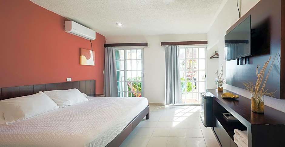 HOTEL & BEACH CLUB OJO DE AGUA