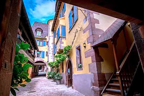 Hôtel De La Couronne