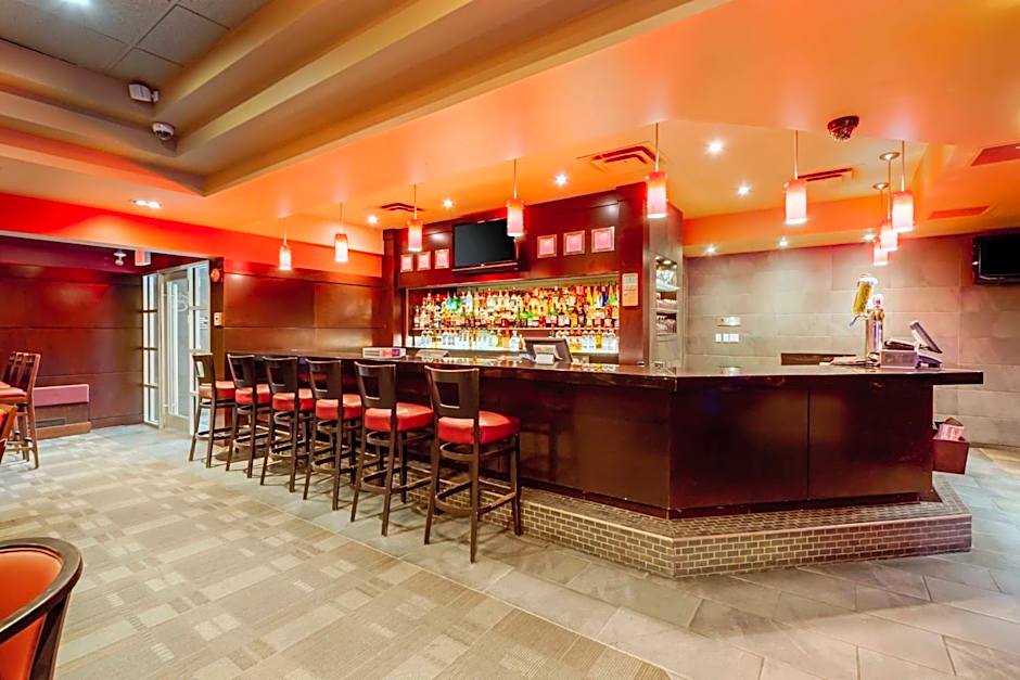 Best Western Premier Denham Inn & Suites