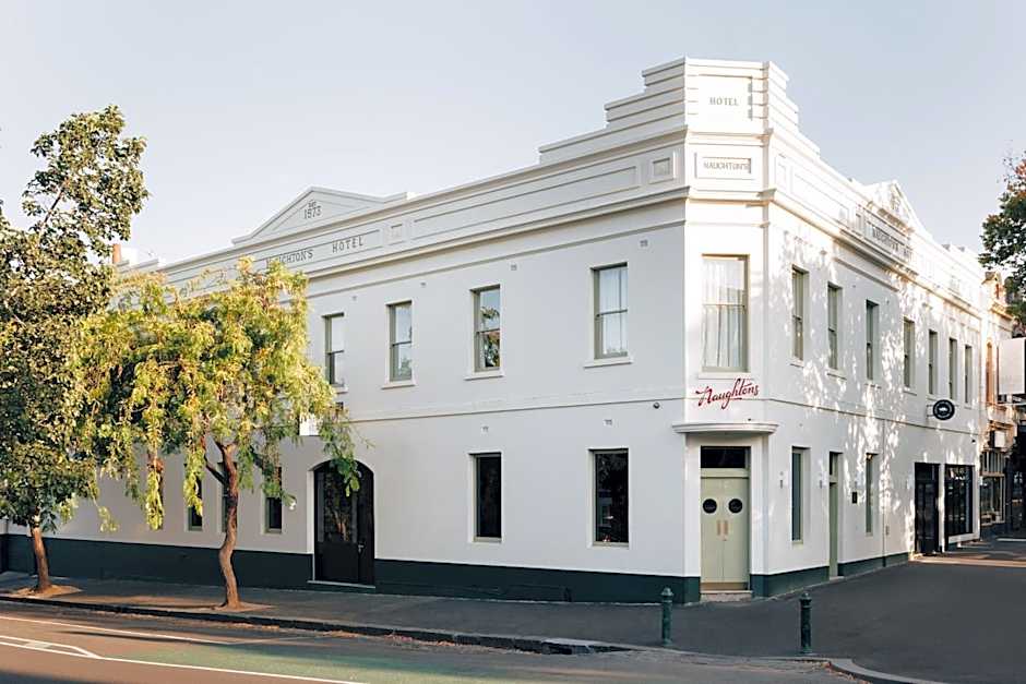 Naughtons Hotel