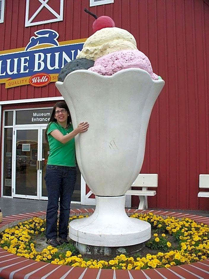 Le Mars Inn and Suites