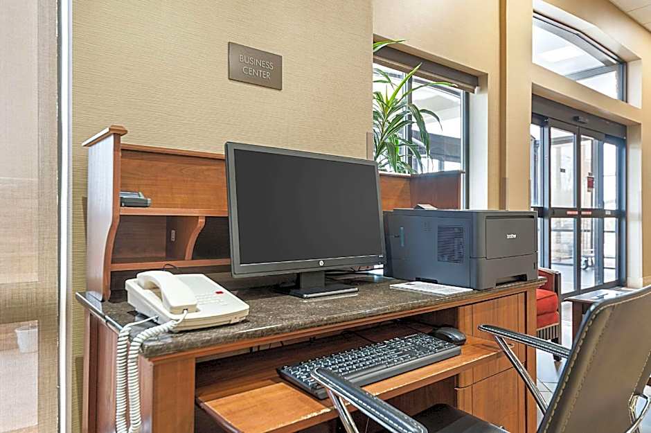 Comfort Suites Batesville