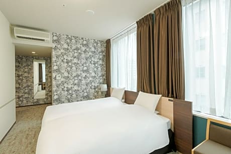 Twin Bed Room - Rose Floor