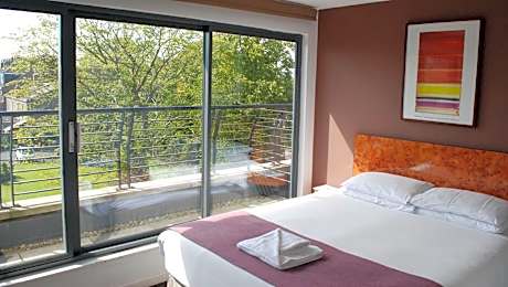 1 Double Bed Deluxe Room