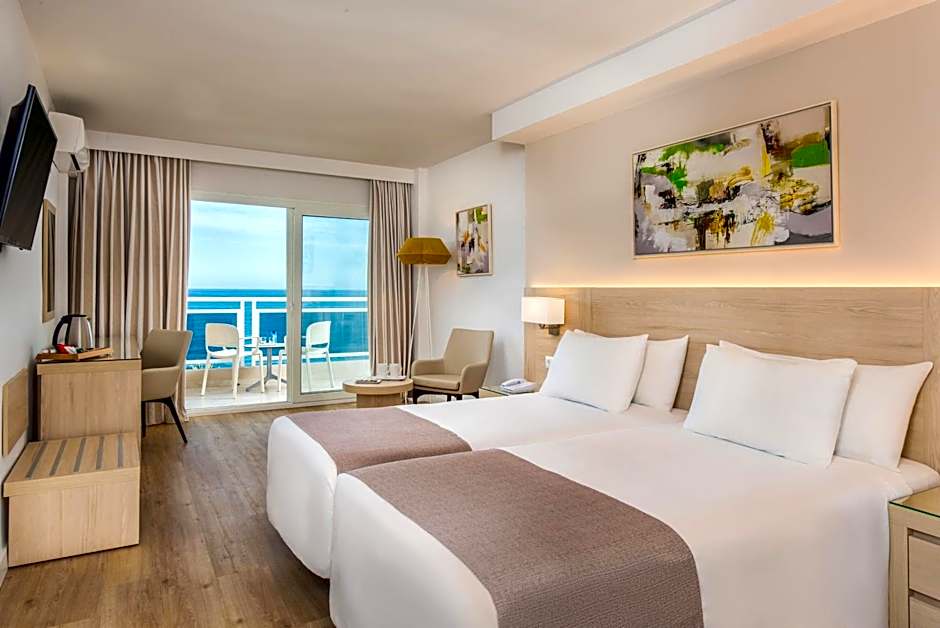 Hotel Las Arenas, Affiliated by Melia
