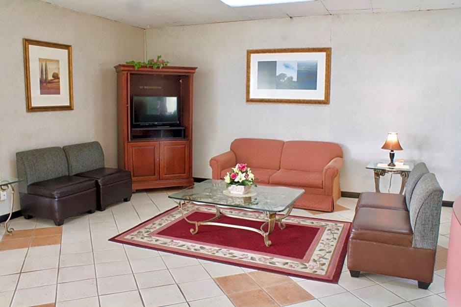 Relax Inn - Monroe