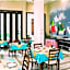 Almena Hotel