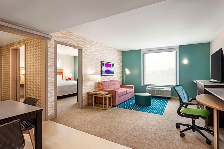 Home2 Suites By Hilton Milwaukee West