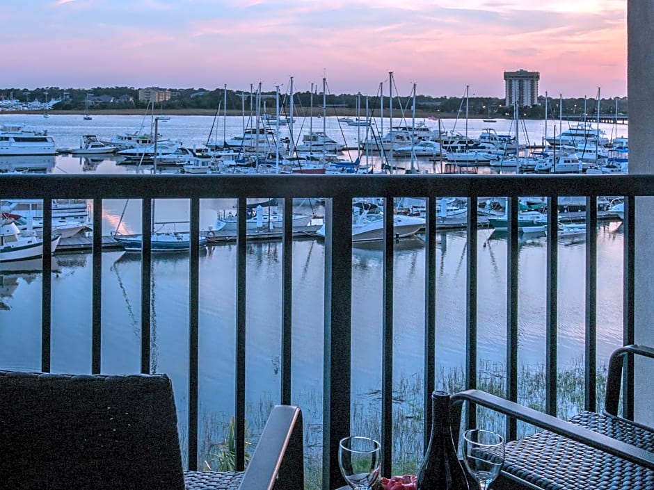 Hilton Garden Inn Charleston Waterfront/Downtown