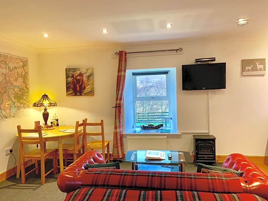 Garrison Farm with Hot Tub