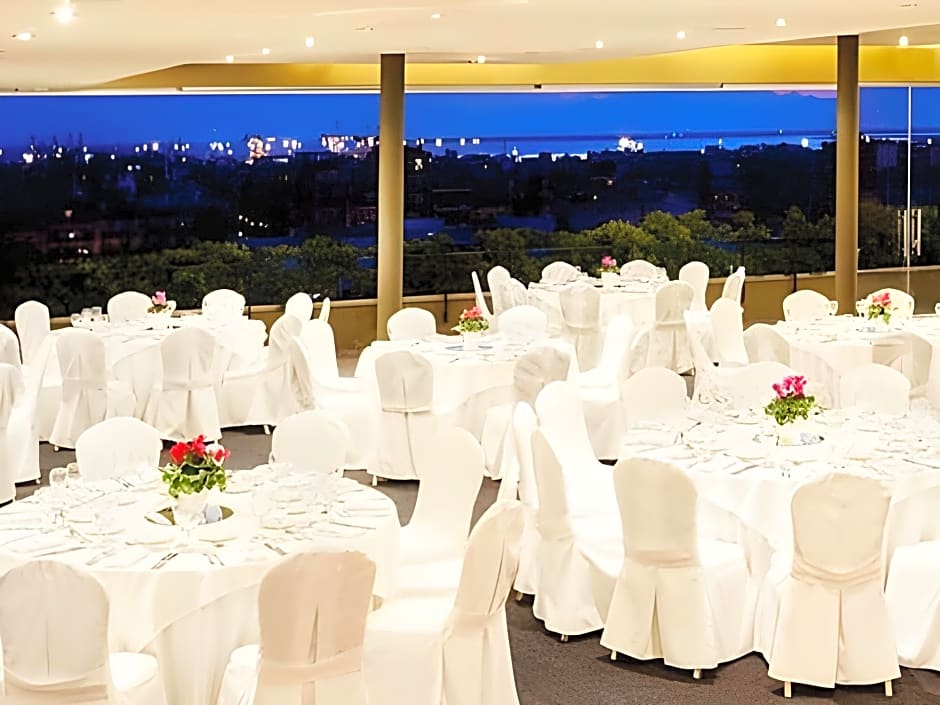 Trademark Collection By Wyndham Lazart