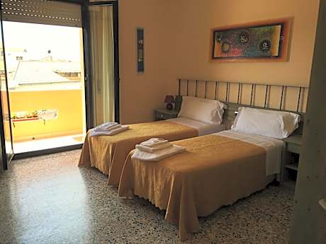 Classic Quadruple Room