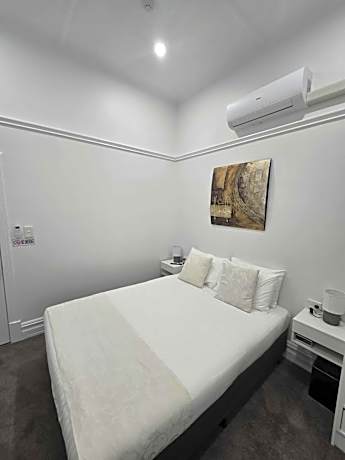 Balcony On Sixth Lodge