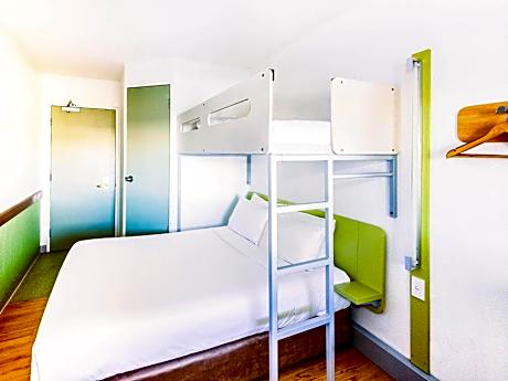 Standard Queen Room with Single Bunk Bed