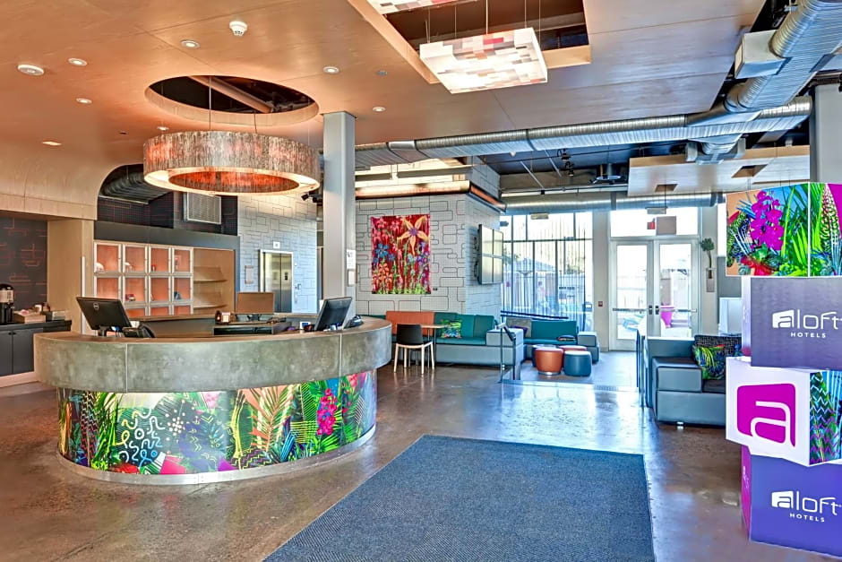 Aloft Phoenix Airport