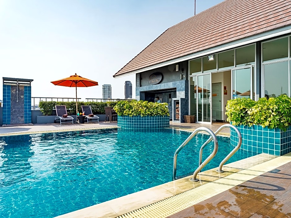 Adelphi Pattaya Hotel