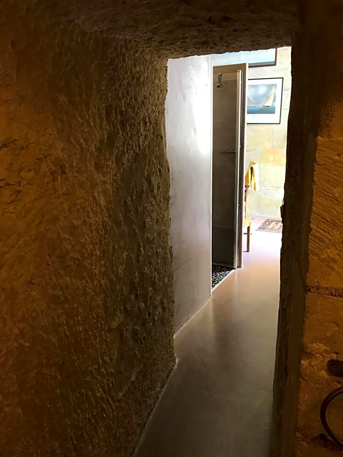 Chambre Troglodyte – Rochecorbon, TN
