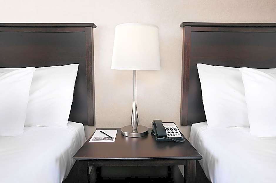 Skyline Hotel & Waterpark