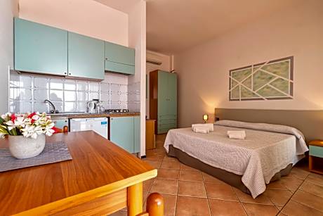 Studio with Sea View (2 Adults)