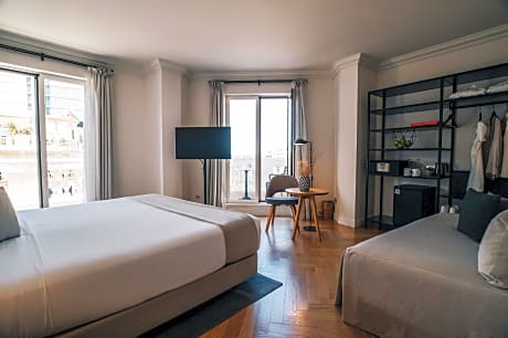 Premium Room, City View (High floor) (1 King Bed and 1 Twin Sofa Bed)