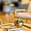 Holiday Inn Express & Suites Naples Downtown - 5th Avenue