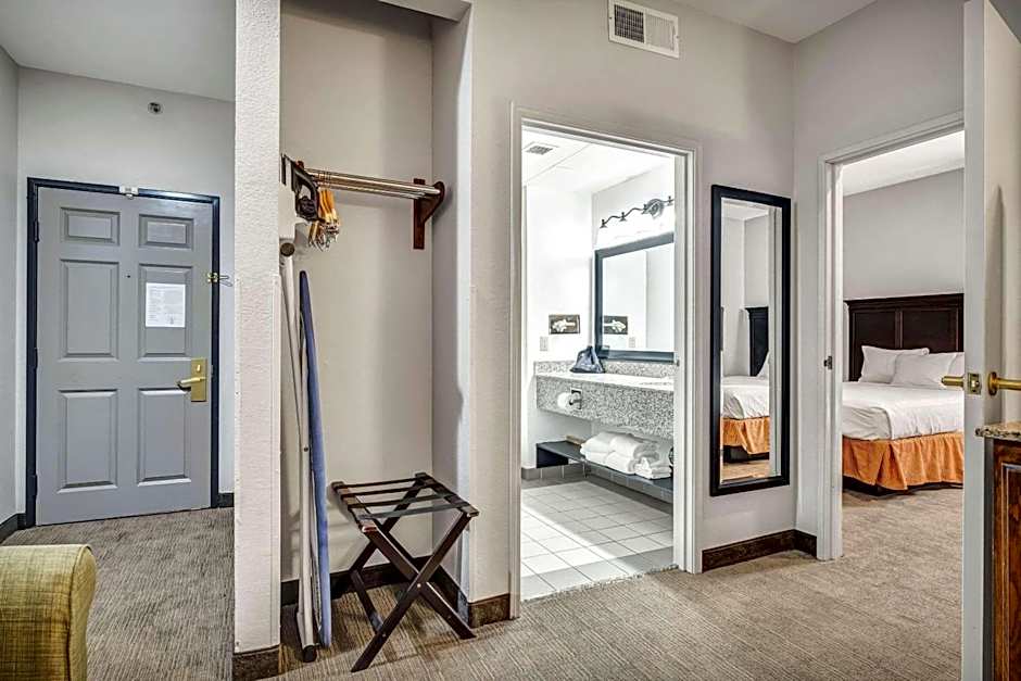 Country Inn & Suites by Radisson, Oklahoma City at Northwest Expressway, OK