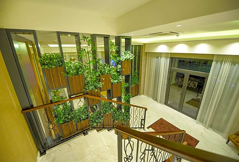Hotel Lazaro