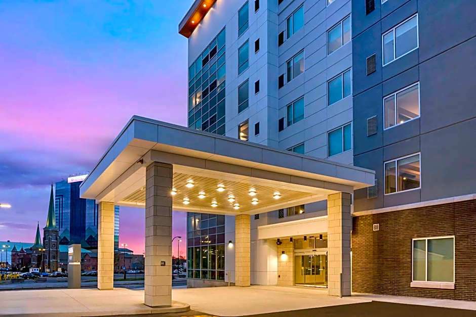 Cambria Hotel Niagara Falls