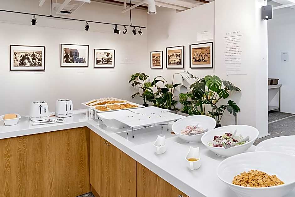 Kenny Stay Jeju Mosulpo