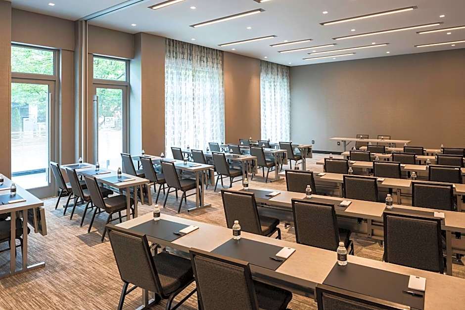 AC Hotel by Marriott Boston North