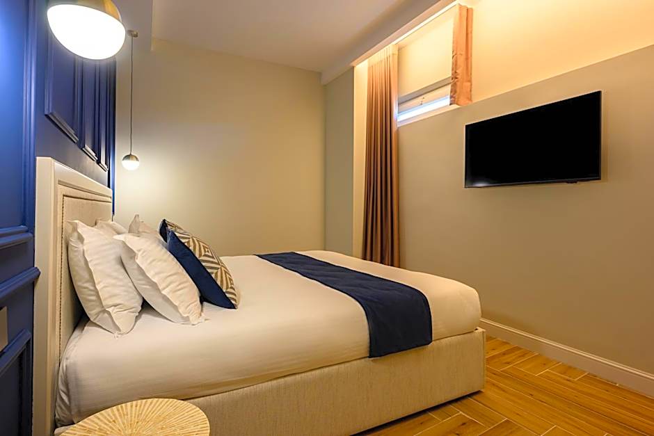 XVI Suites - Adults Only