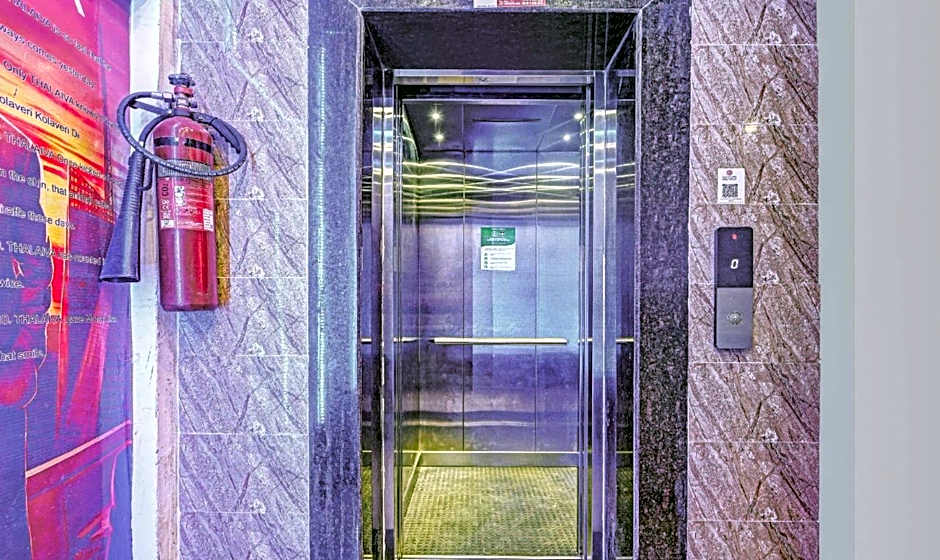 Goroomgo Effective Bollywood Hotels Bhubaneswar