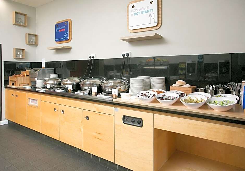 Holiday Inn Express Antrim By IHG