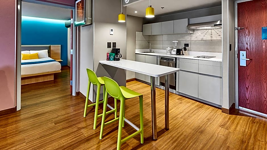 City Express Suites by Marriott Queretaro