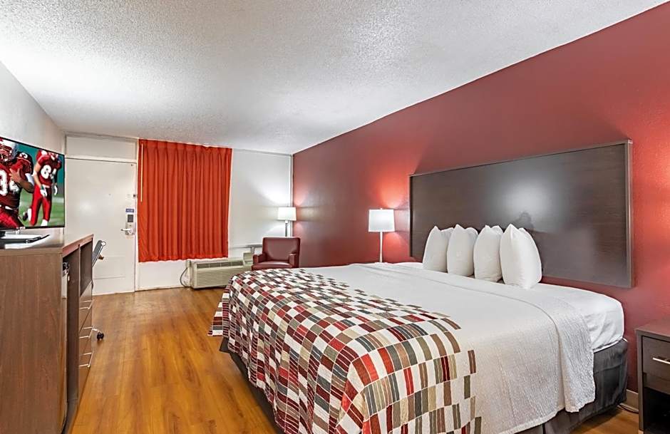 Red Roof Inn Forsyth