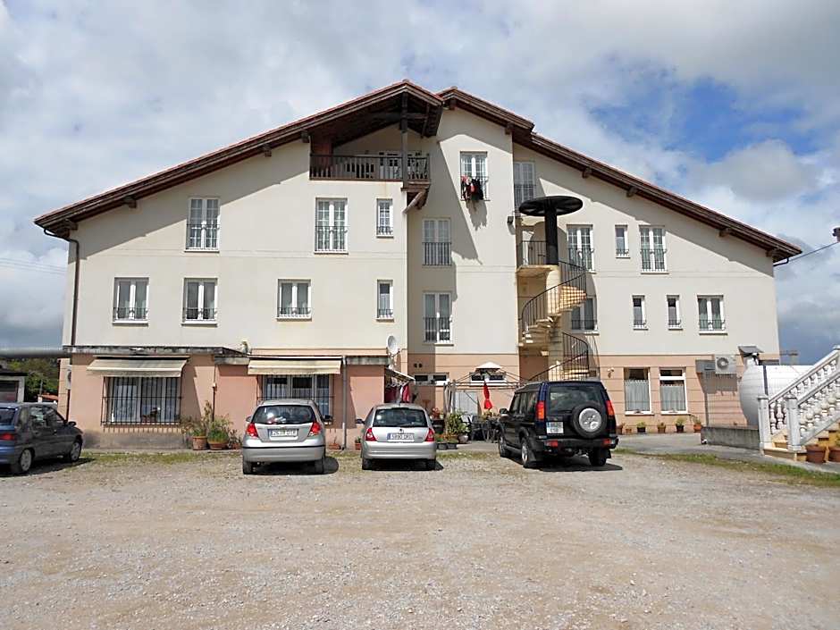 Photo 1 of 29 of Hotel Narcea
